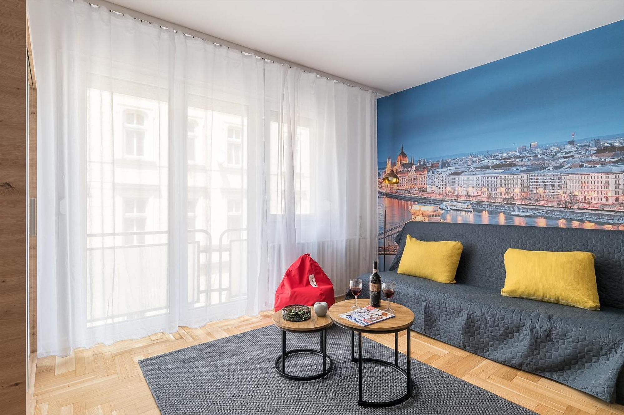 Newly Renovated!!! - Modern Apartment 10 Minutes From The Grand Boulevard Budapest Esterno foto