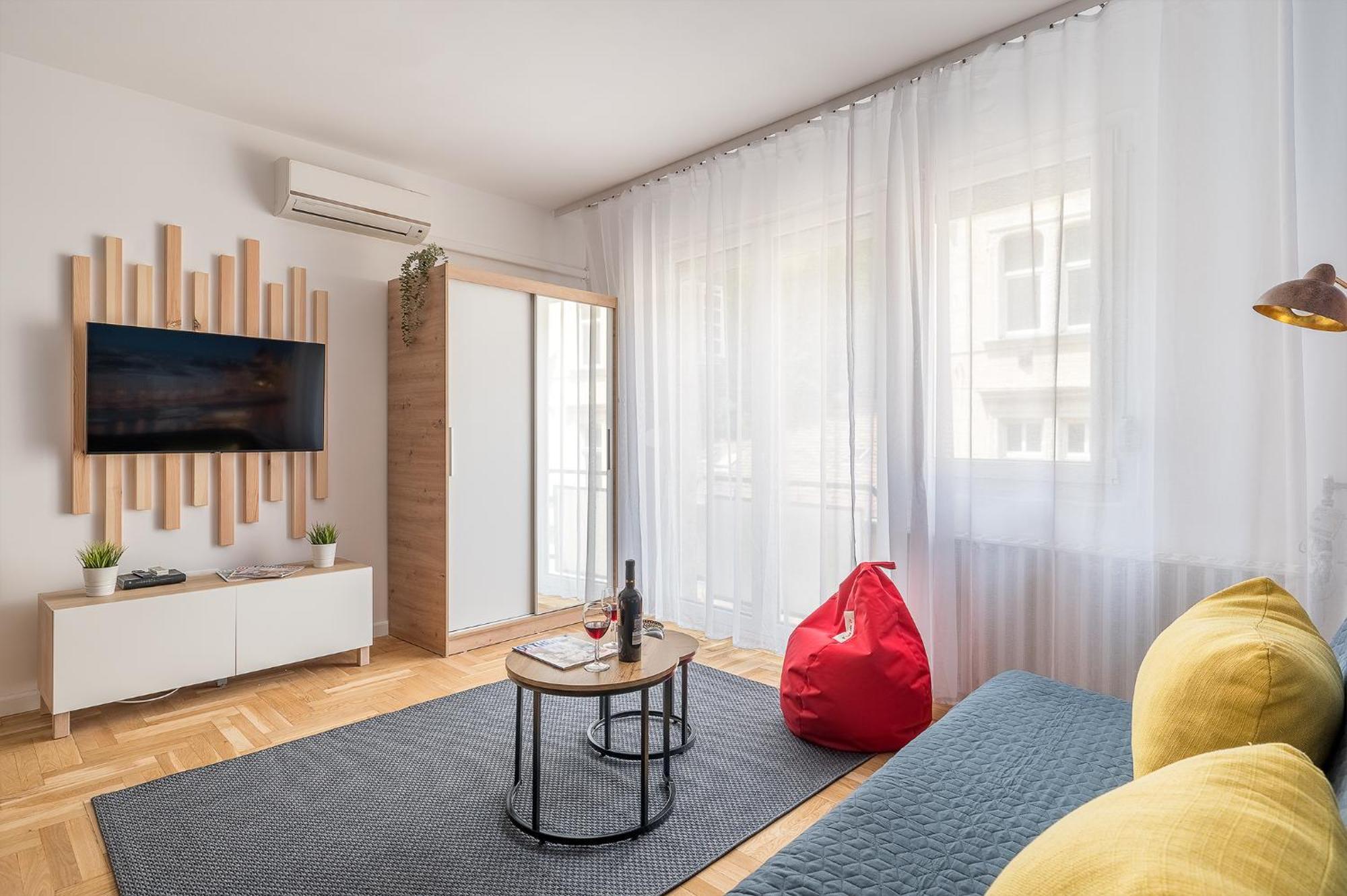 Newly Renovated!!! - Modern Apartment 10 Minutes From The Grand Boulevard Budapest Esterno foto